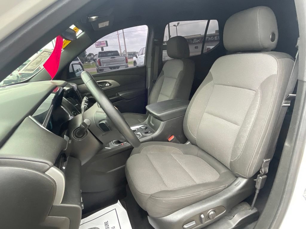 Used 2023 Chevrolet Traverse LT FWD image 54