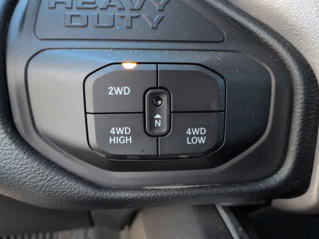 Used 2025 RAM 3500 Big Horn AWD/4WD image 38
