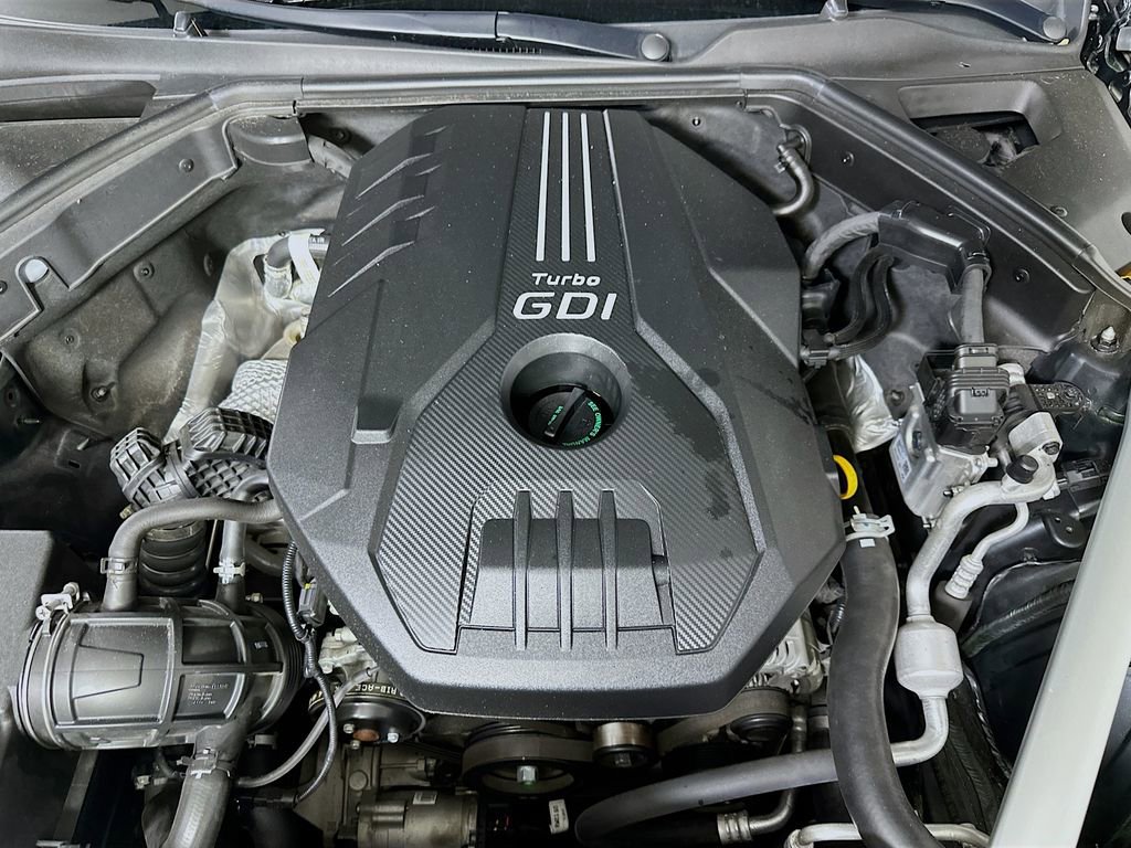 Used 2023 Genesis G70 2.0T w/ Sport Prestige Package image 9