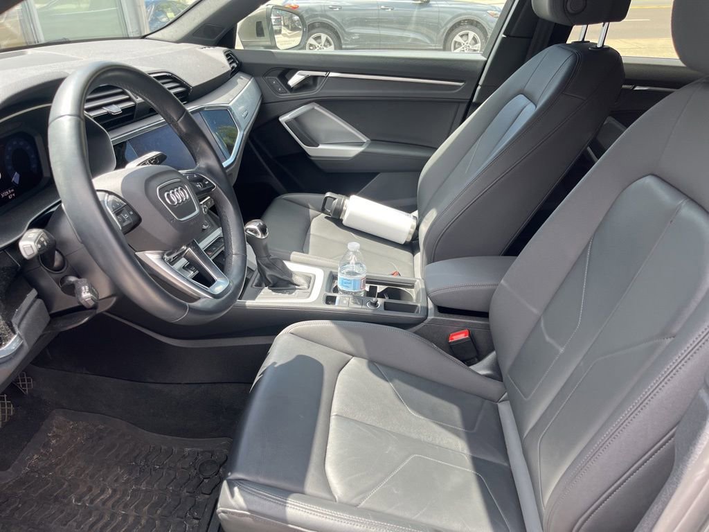 Used 2021 Audi Q3 2.0T Premium w/ Convenience Package AWD/4WD image 8