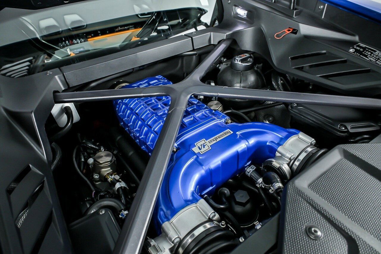 Used 2020 Lamborghini Huracan EVO RWD image 16