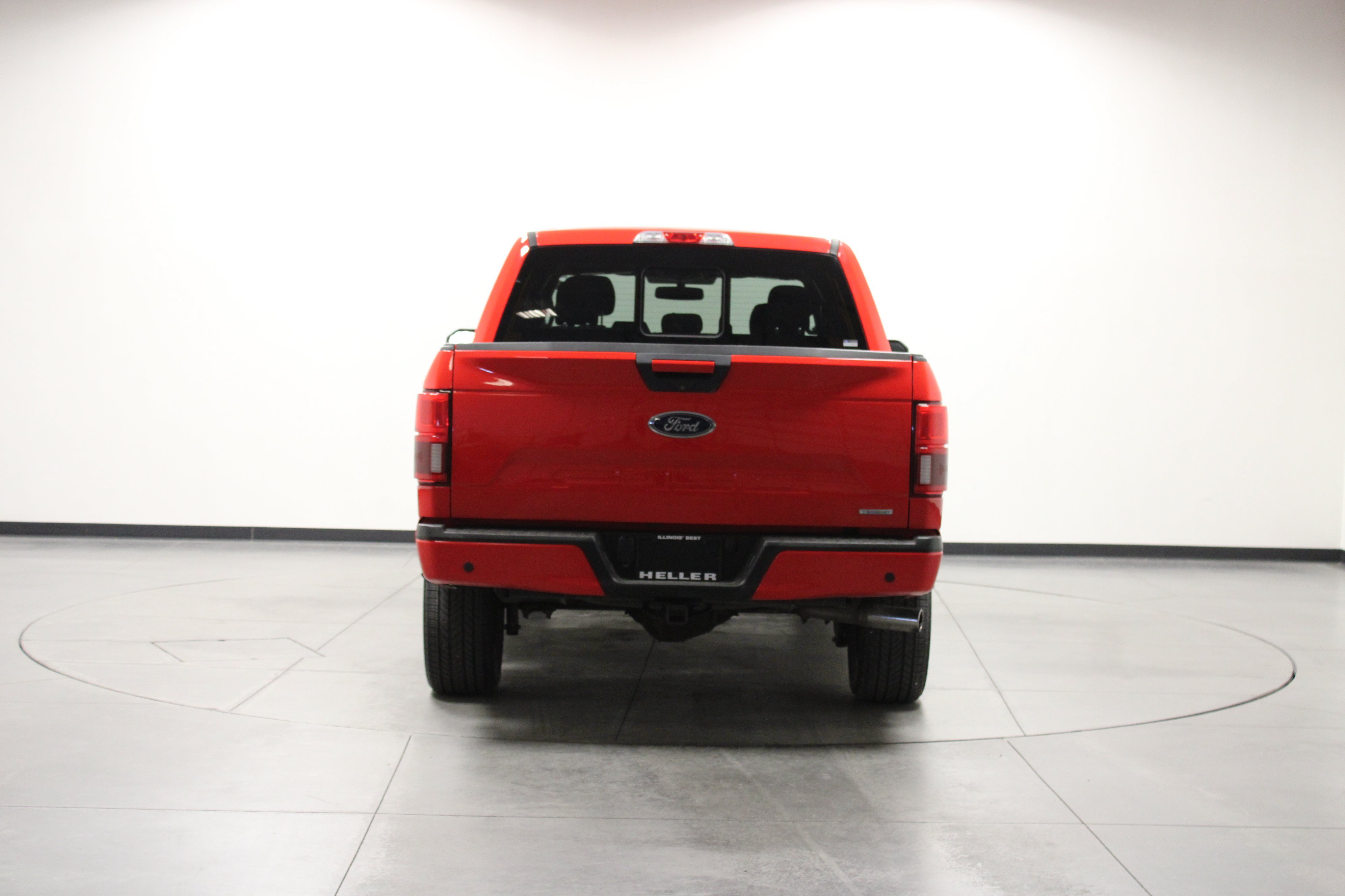 Used 2018 Ford F150 XLT w/ Equipment Group 302A Luxury AWD/4WD image 5