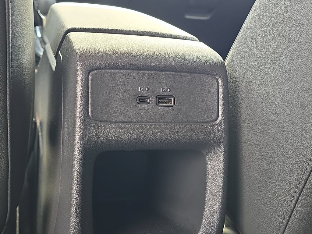 Used 2025 Chevrolet Trax LT w/ Driver Confidence Package FWD image 31