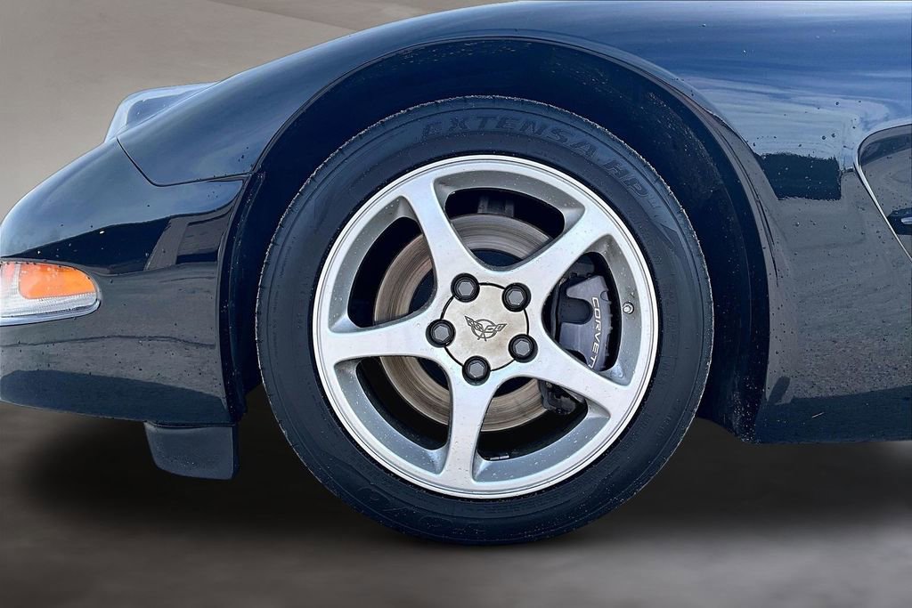 Used 2002 Chevrolet Corvette Base image 27