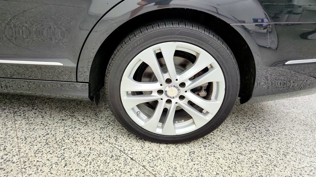 Used 2013 Mercedes-Benz C 300 4MATIC Sedan image 9