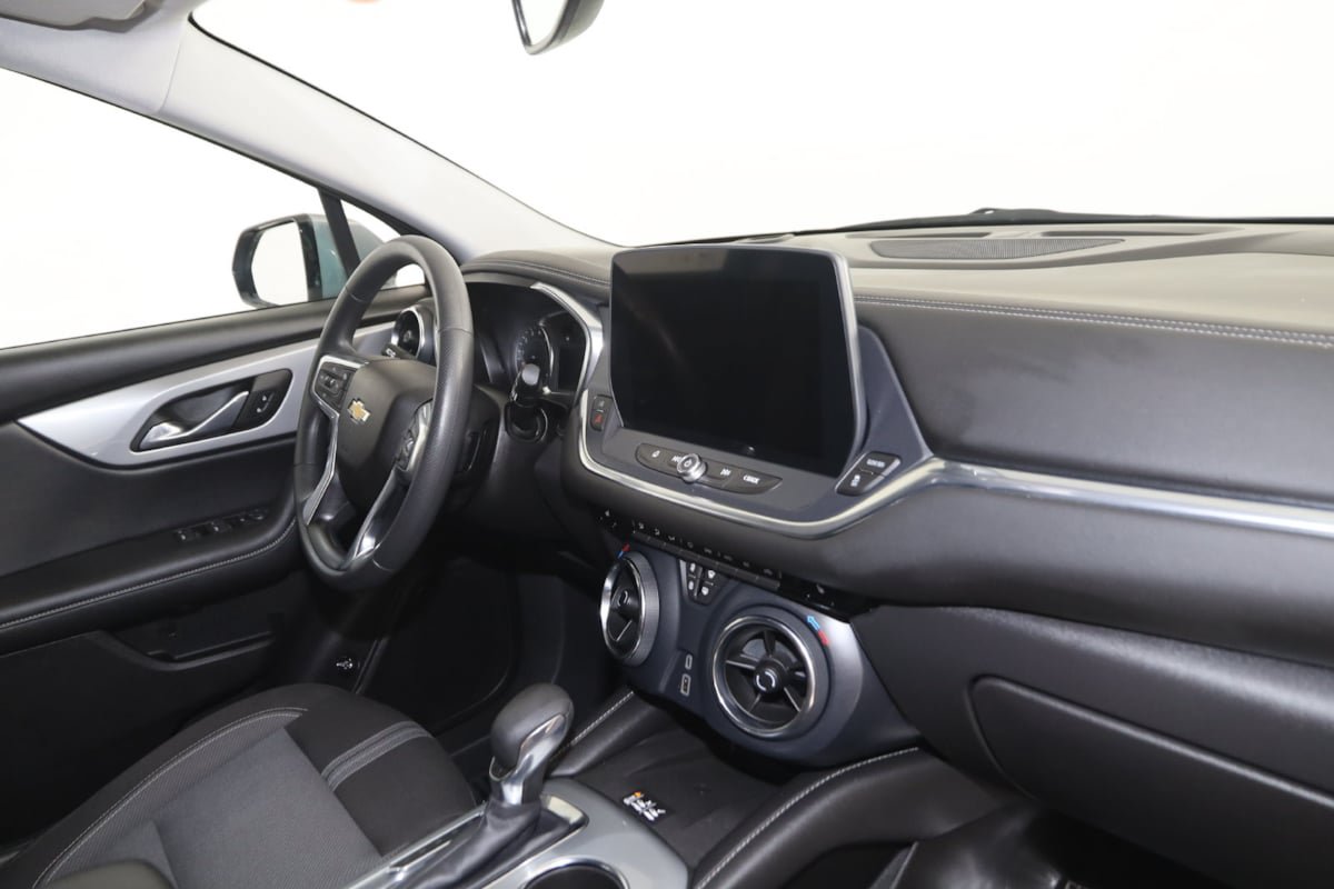 Used 2024 Chevrolet Blazer LT w/ Convenience Package FWD image 37