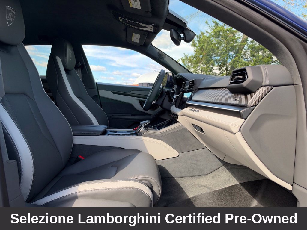 Used 2025 Lamborghini Urus SE AWD/4WD image 39
