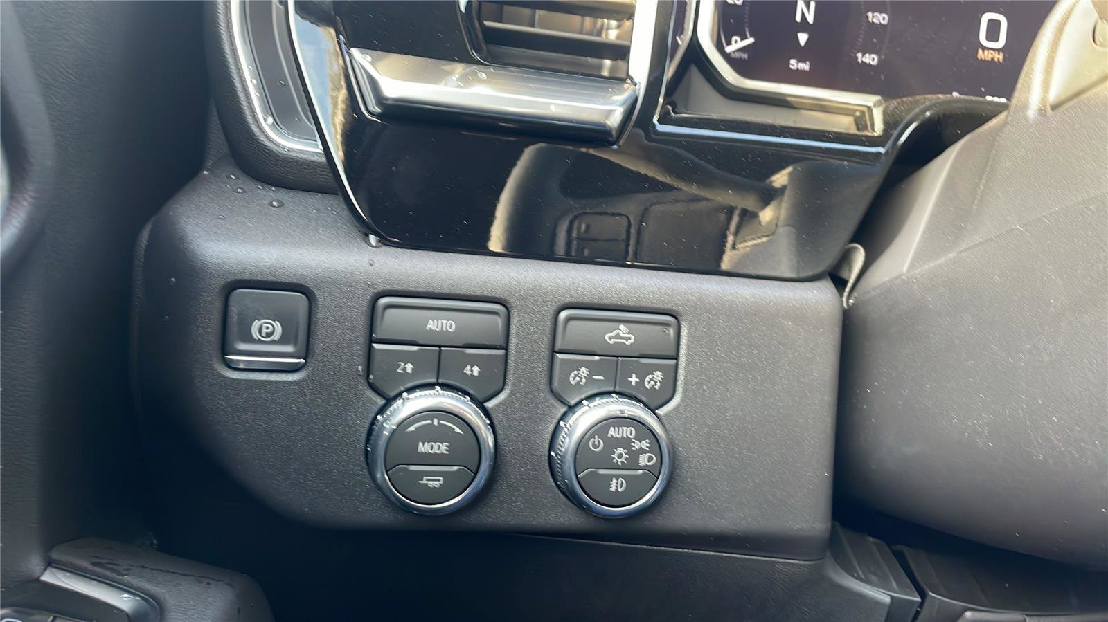 New 2026 GMC Sierra 1500 Elevation w/ Elevation Select Package image 13