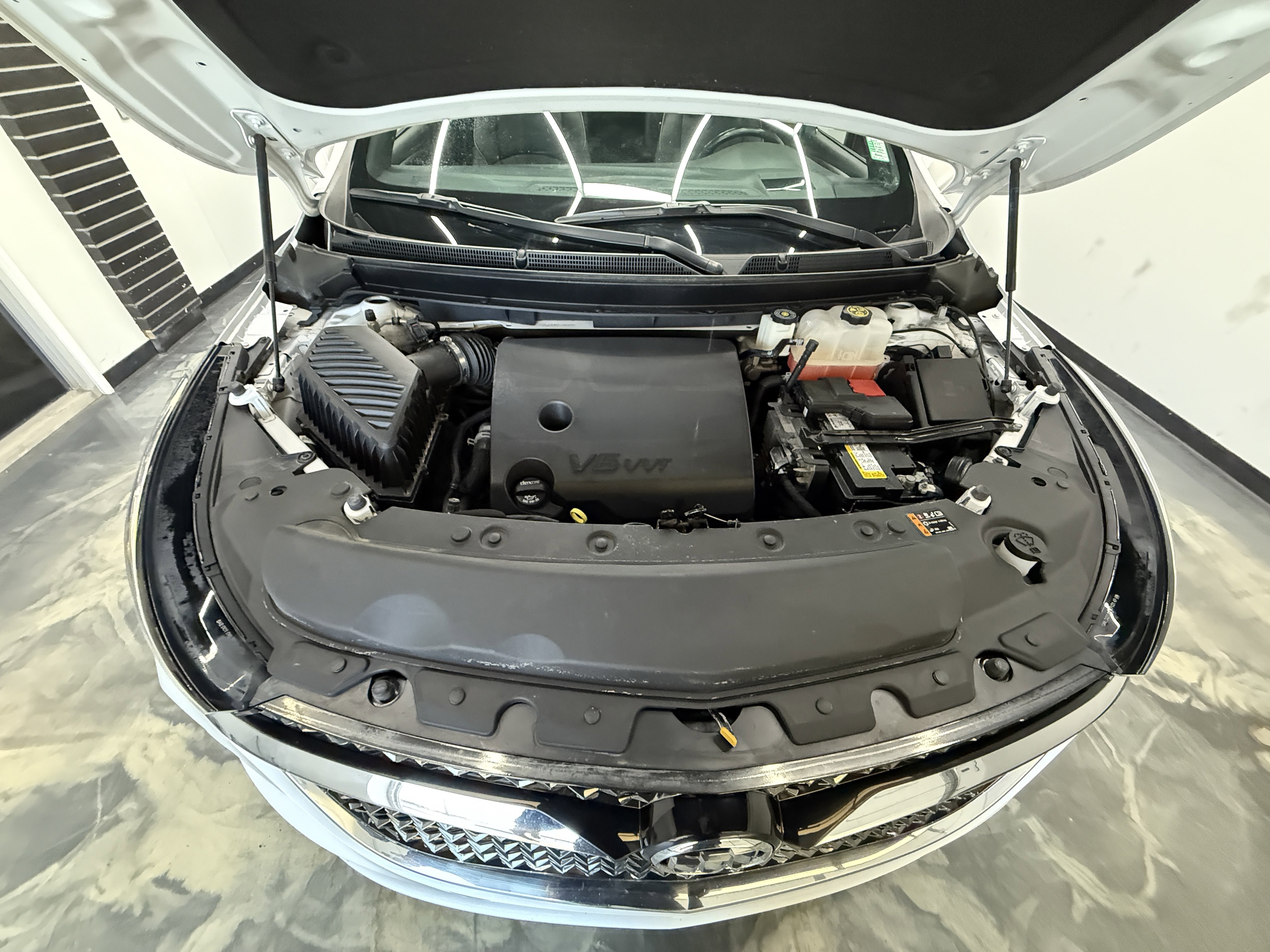 Used 2023 Buick Enclave Avenir image 31