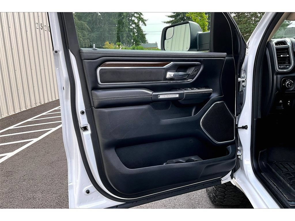 Used 2021 RAM 1500 Laramie AWD/4WD image 22