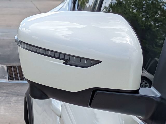 Used 2022 Nissan Rogue Sport SL FWD image 13