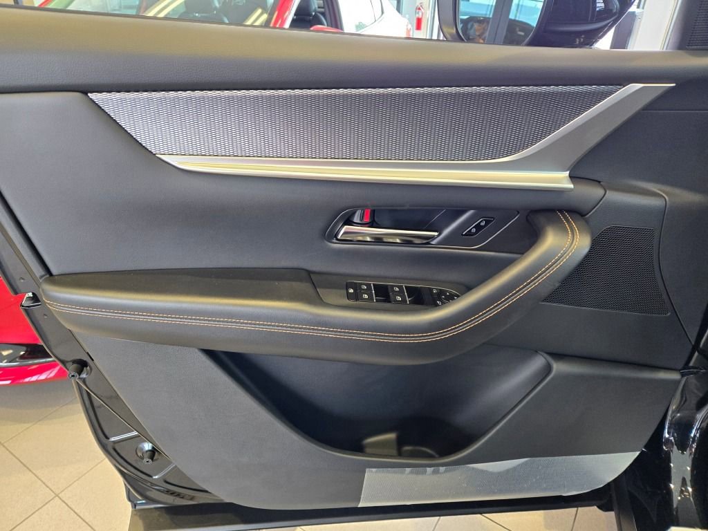 New 2025 MAZDA CX-70 Plug-In Hybrid w/ Premium Pkg image 20