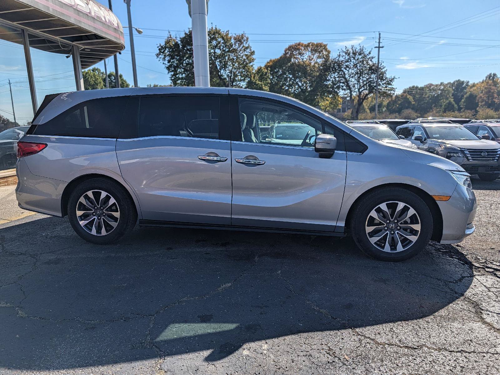 Used 2021 Honda Odyssey EX-L image 13