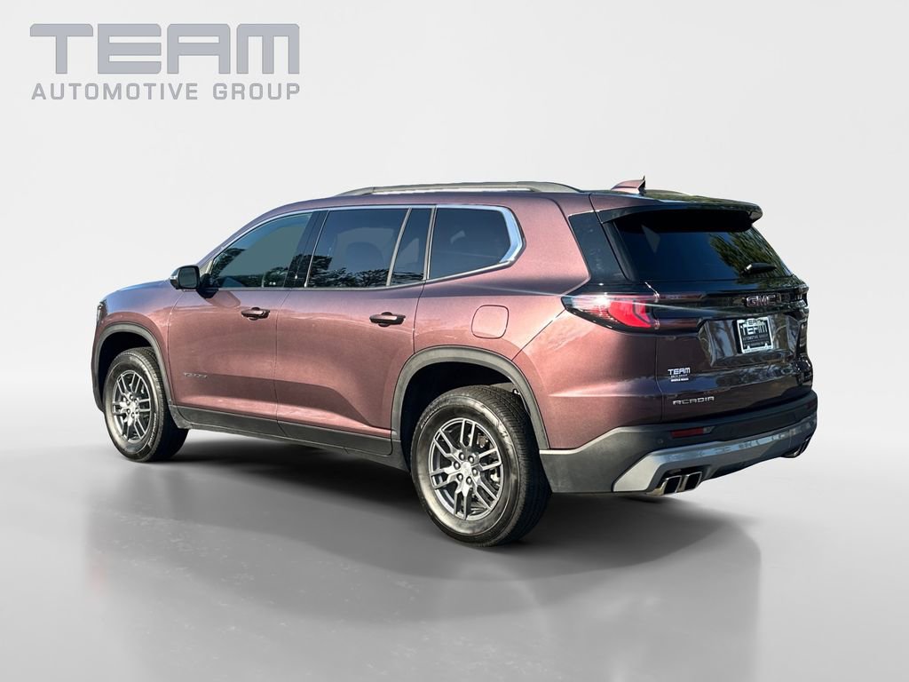 Used 2025 GMC Acadia Elevation image 5