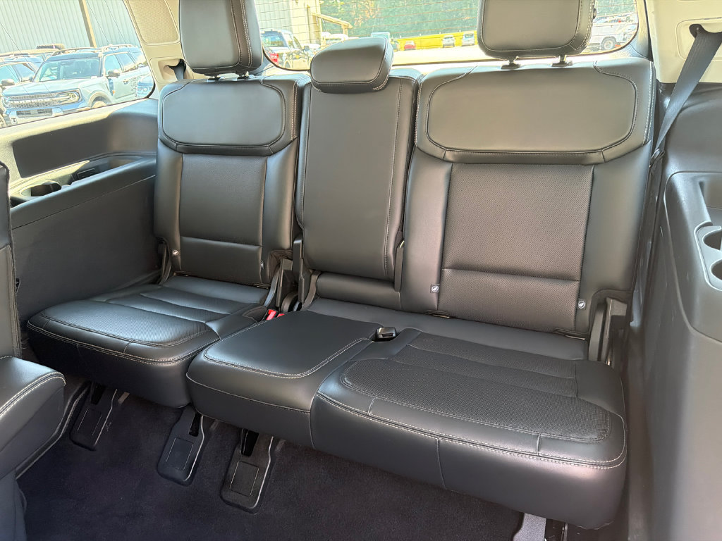 Used 2025 Ford Expedition Platinum AWD/4WD image 23