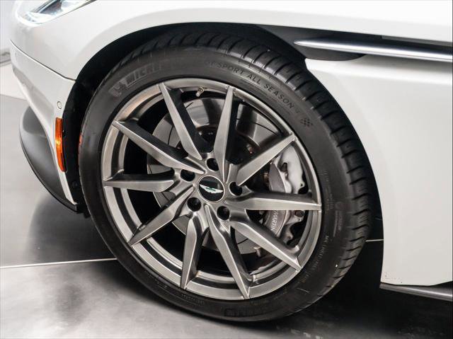 Used 2019 Aston Martin DB11 Base image 8