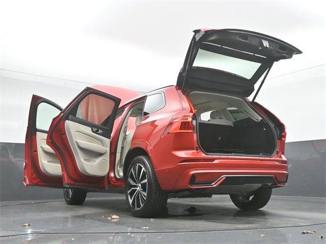 Used 2023 Volvo XC60 B5 Plus w/ Protection Package Premier image 55