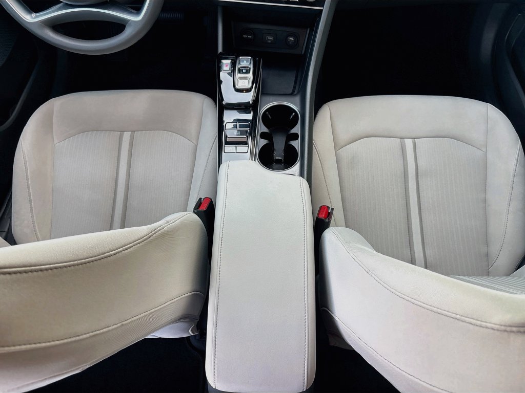 Used 2023 Hyundai Sonata SEL FWD image 16