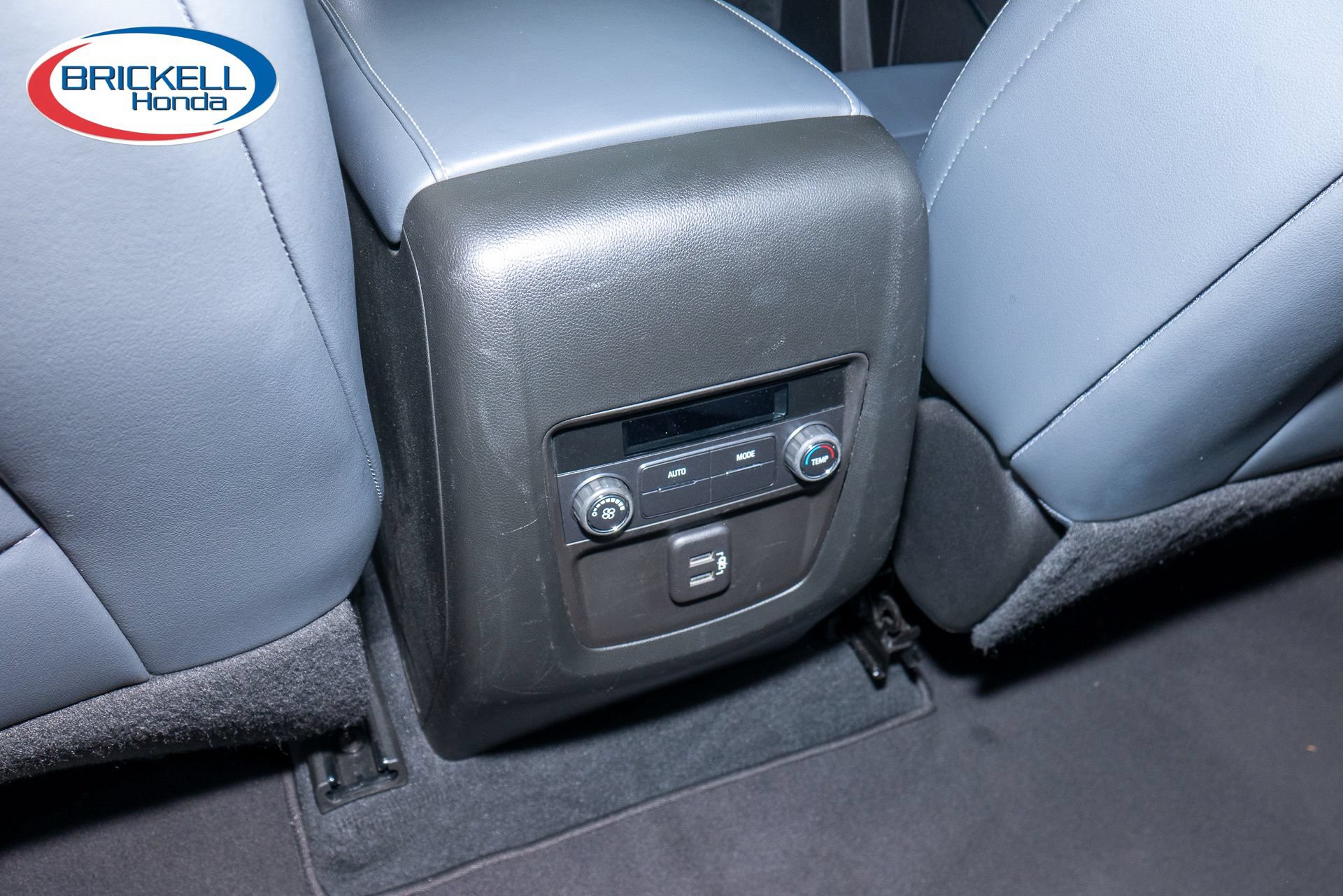 Used 2024 Buick Enclave Essence w/ Technology Package FWD image 24