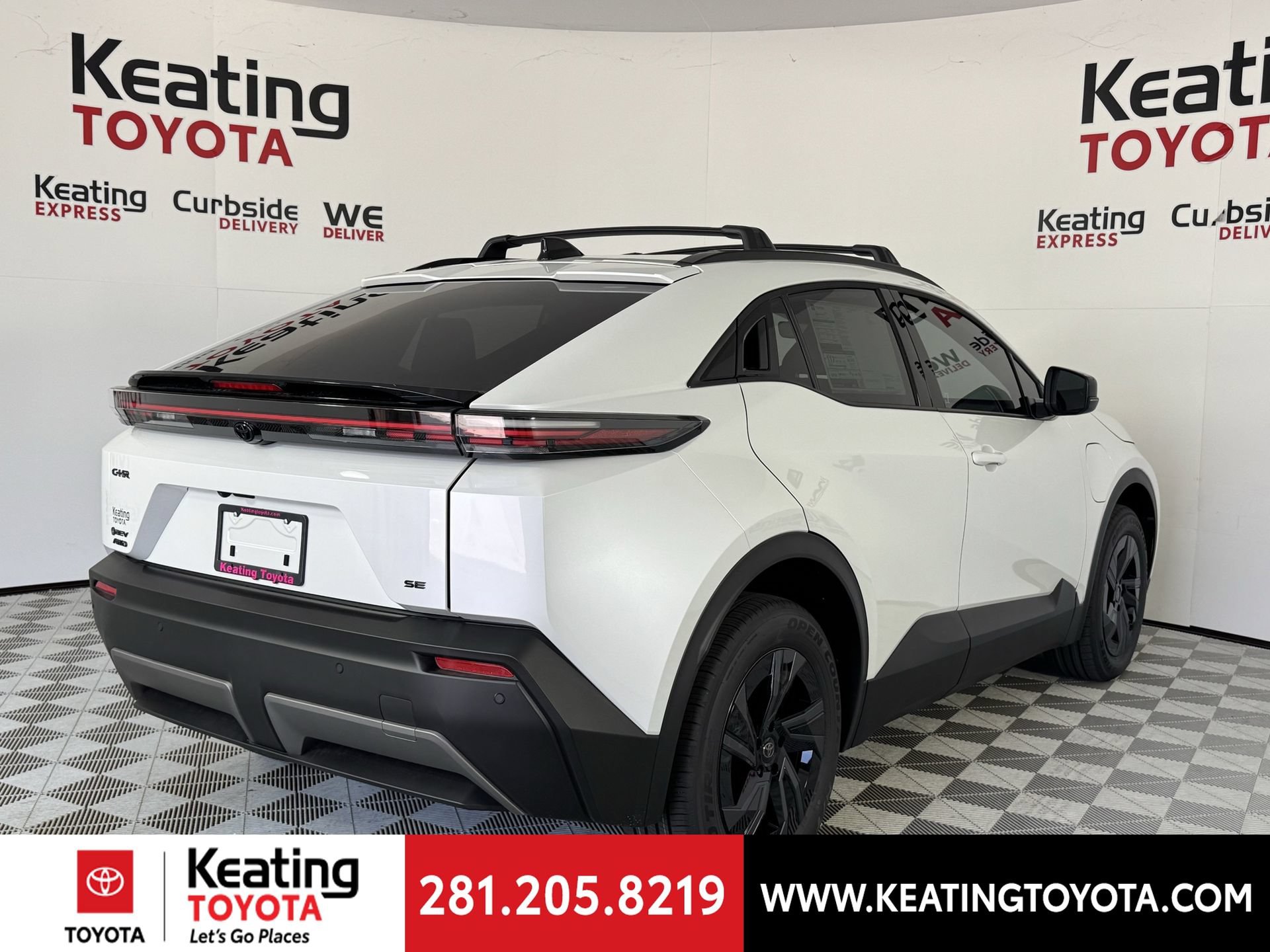 Used 2026 Toyota C-HR AWD/4WD image 14
