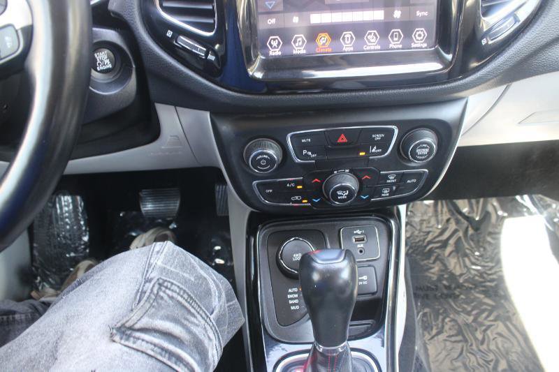 Used 2021 Jeep Compass Limited AWD/4WD image 18