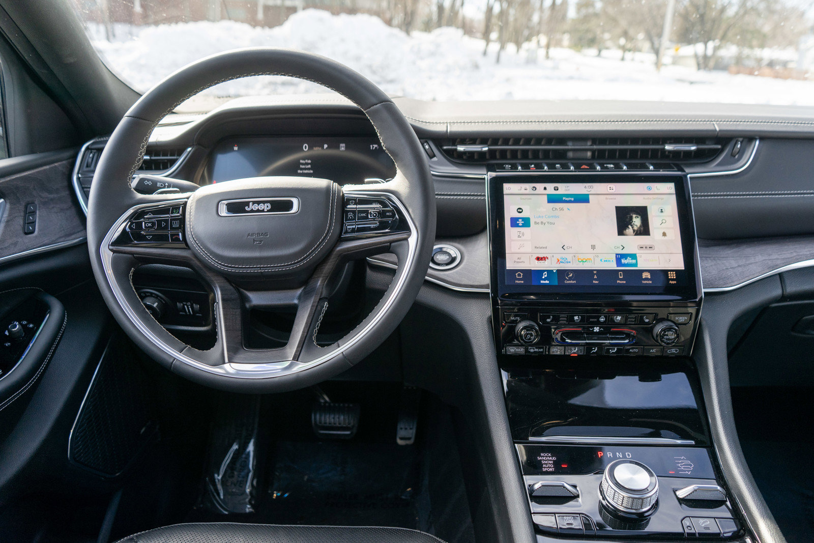 Used 2023 Jeep Grand Cherokee L Overland image 13