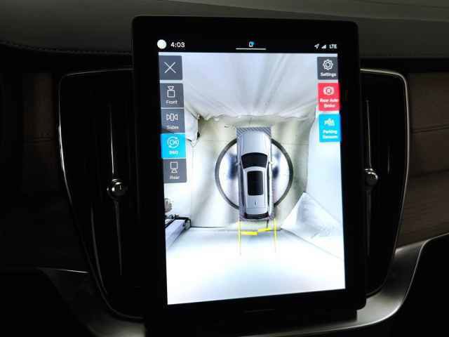 Used 2025 Volvo XC90 B5 Plus image 30
