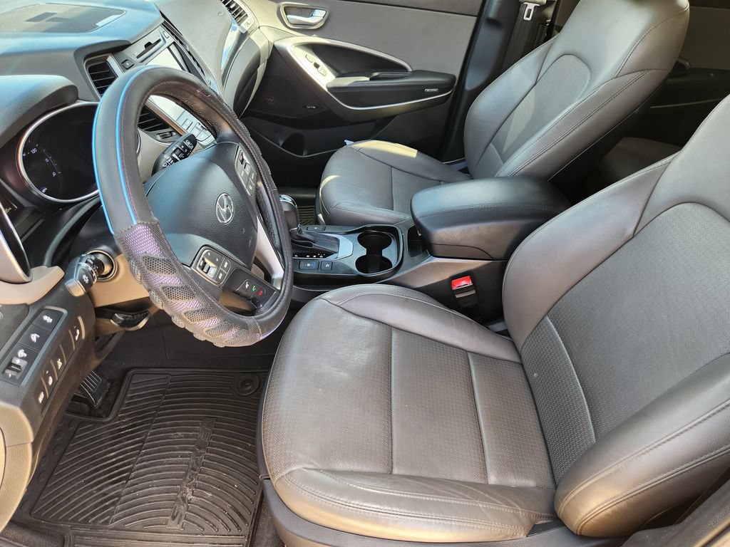 Used 2016 Hyundai Santa Fe Sport 2.0T w/ Option Group 05 AWD/4WD image 14