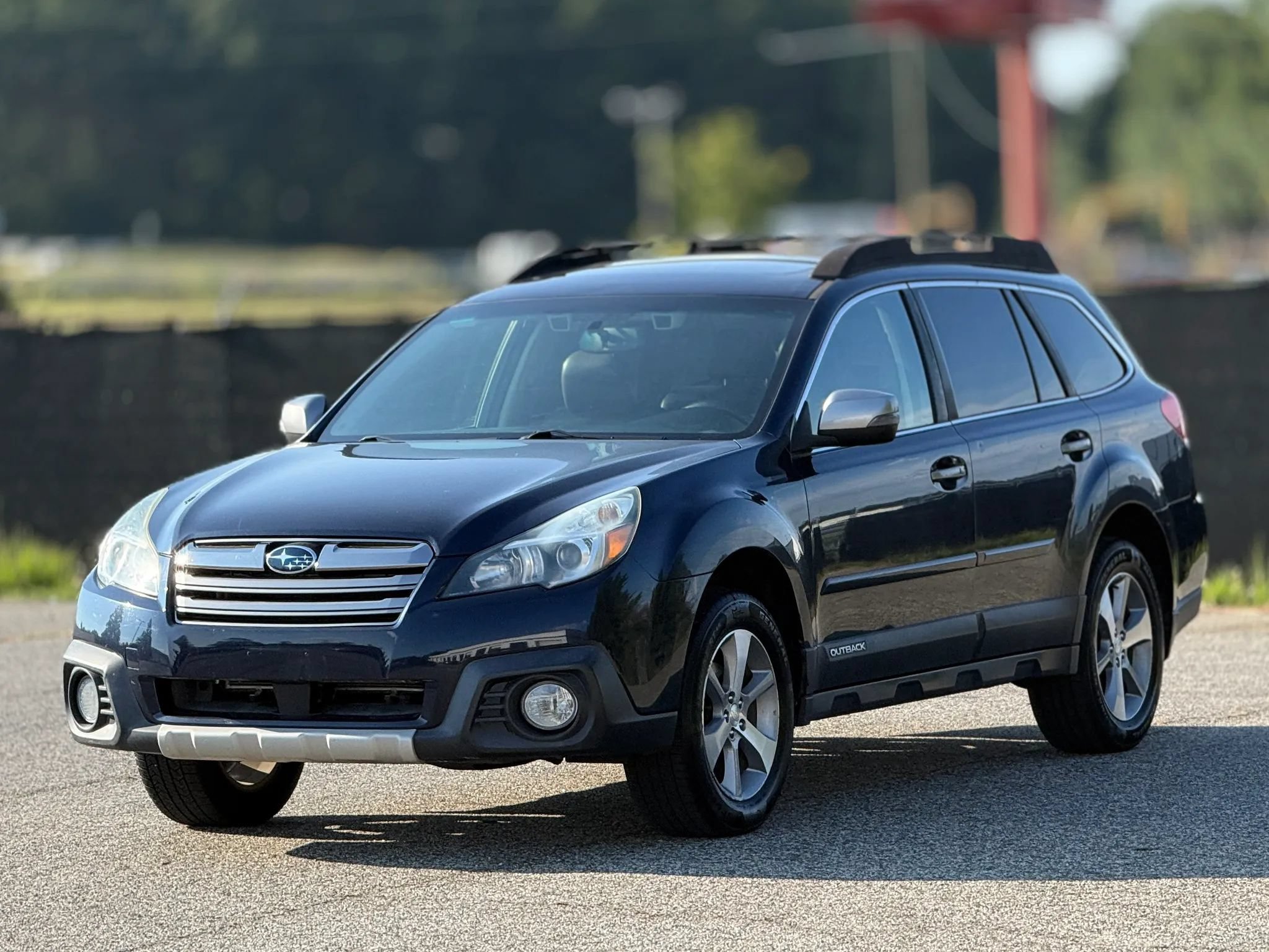Used 2014 Subaru Outback 2.5i Limited AWD/4WD image 6