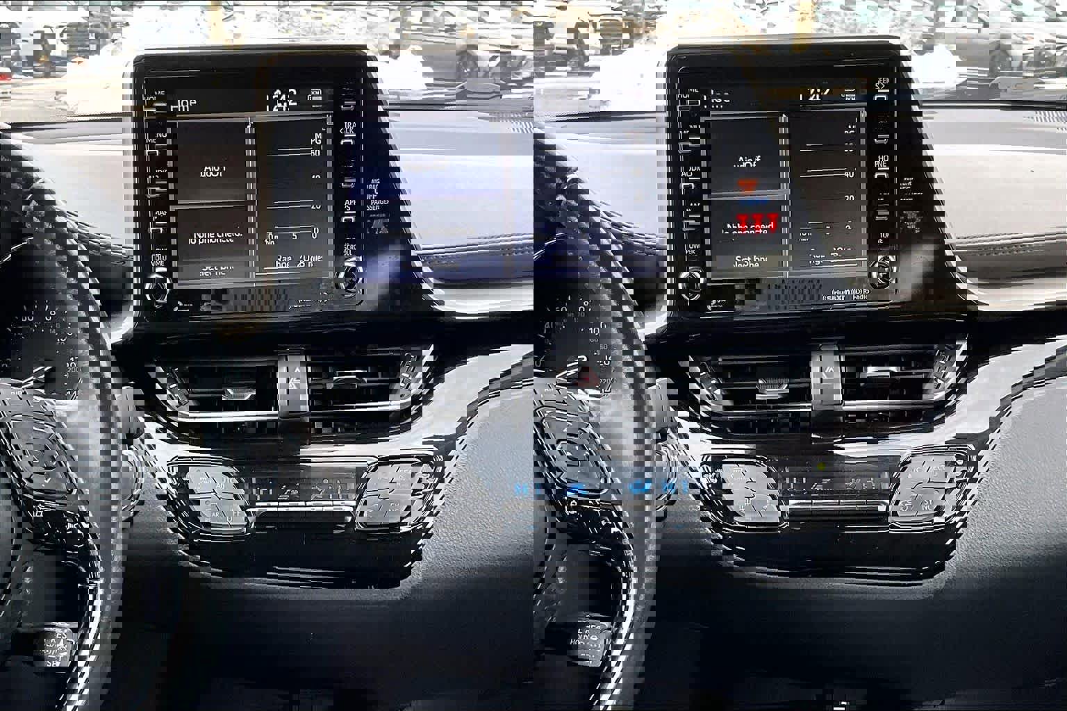 Used 2021 Toyota C-HR Limited image 7