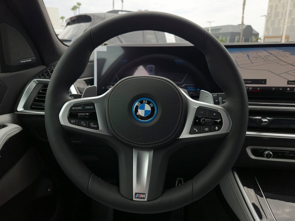 New 2026 BMW X5 xDrive50e w/ Executive Package AWD/4WD image 13