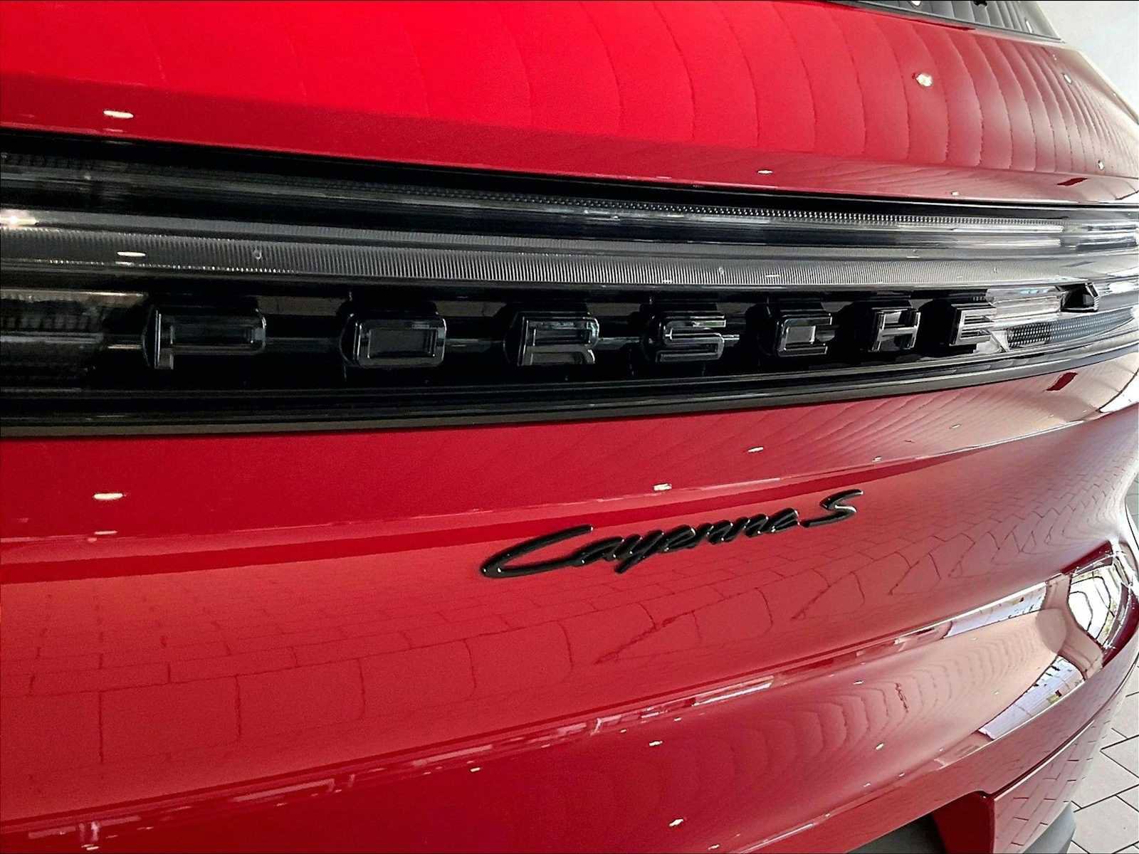 Used 2026 Porsche Cayenne S image 38