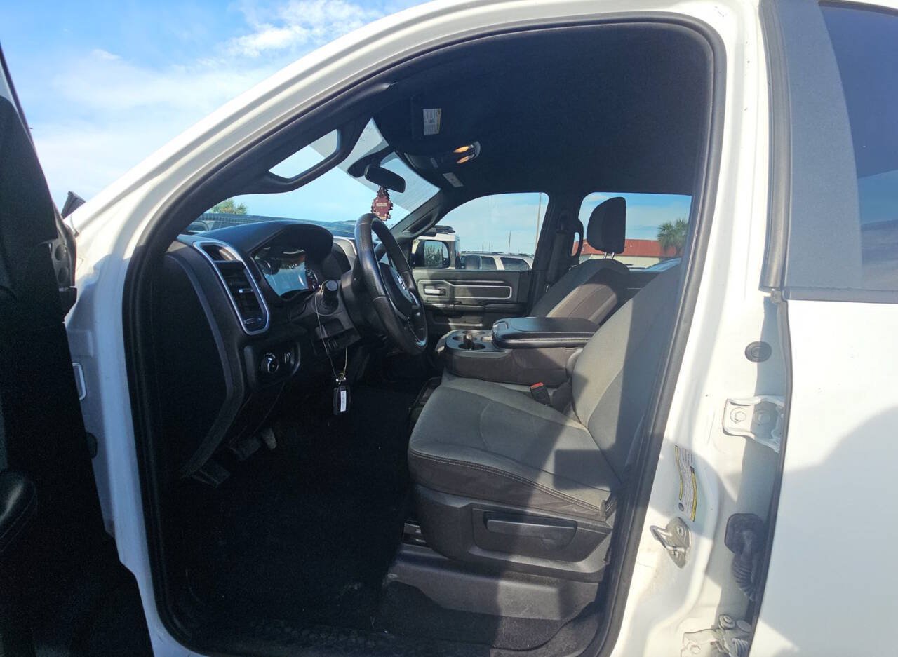 Used 2022 RAM 2500 Big Horn AWD/4WD image 3