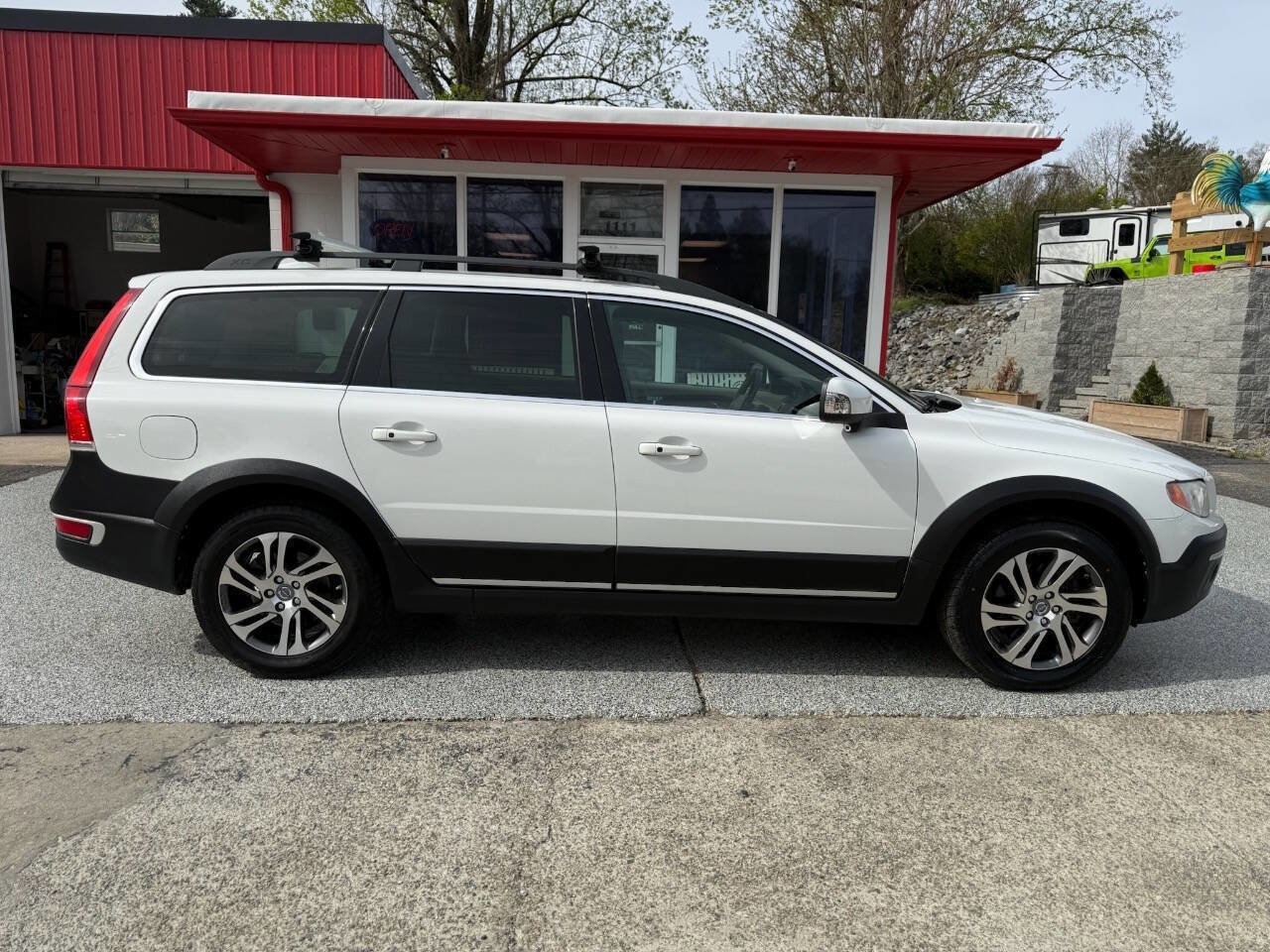 Used 2015 Volvo XC70 T5 Premier image 12
