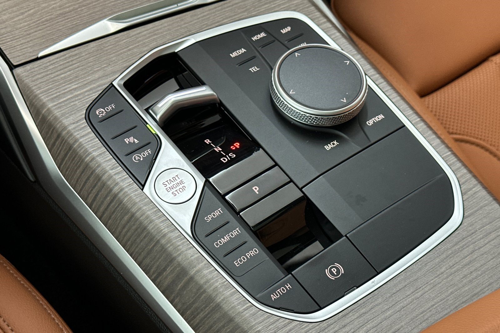 New 2026 BMW 330i Sedan w/ Premium Package RWD image 14