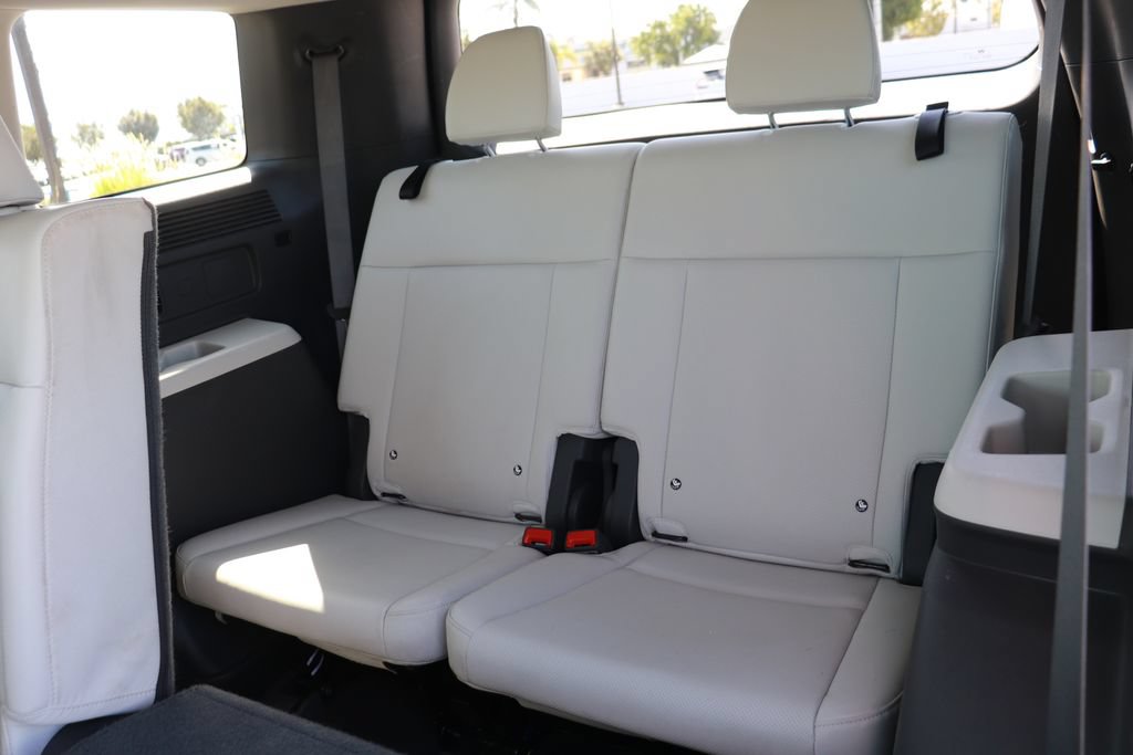 Used 2025 Hyundai Santa Fe SEL AWD/4WD image 14