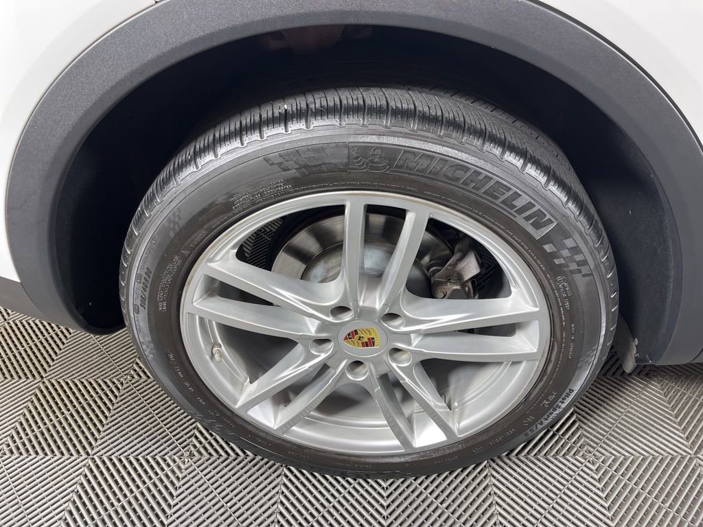 Used 2019 Porsche Cayenne image 13