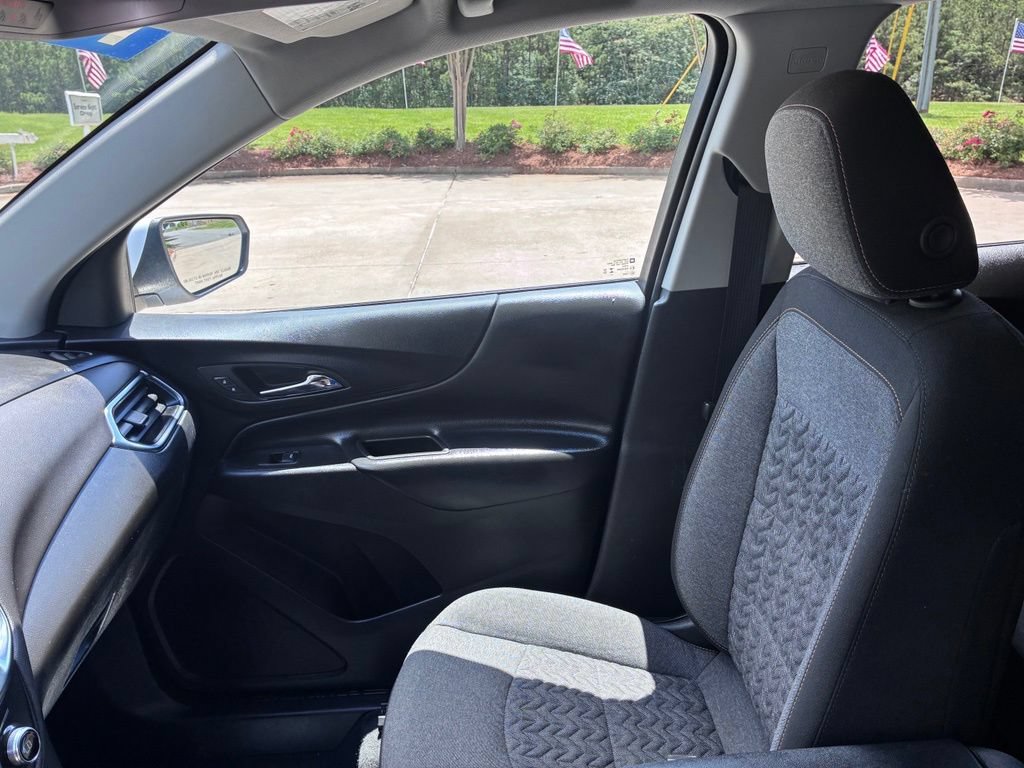 Used 2024 Chevrolet Equinox LT AWD/4WD image 18