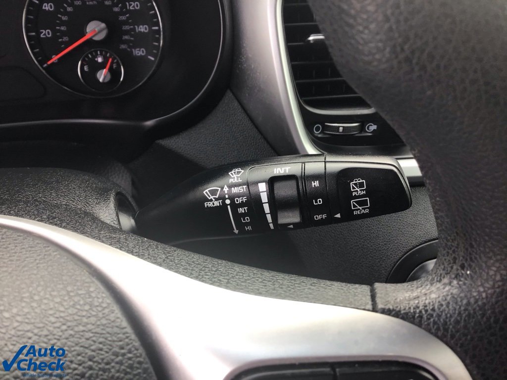 Used 2020 Kia Sorento LX image 33