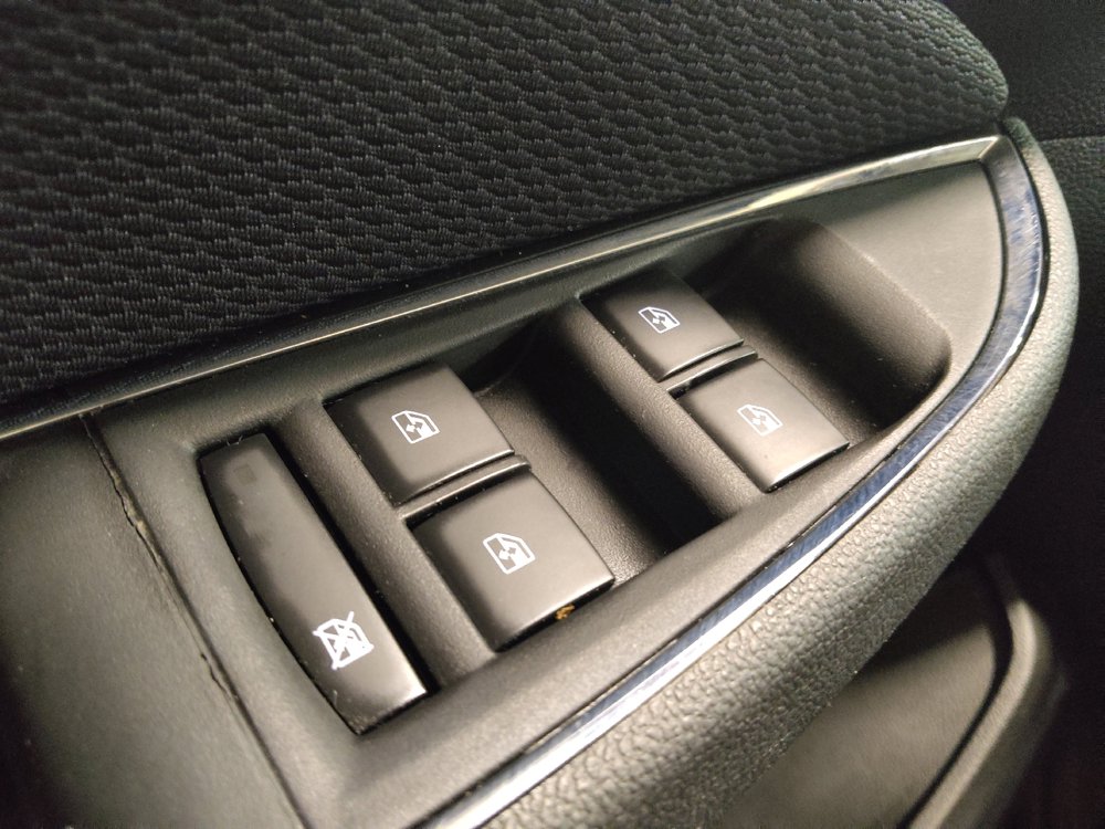 Used 2018 Chevrolet Cruze LT FWD image 27