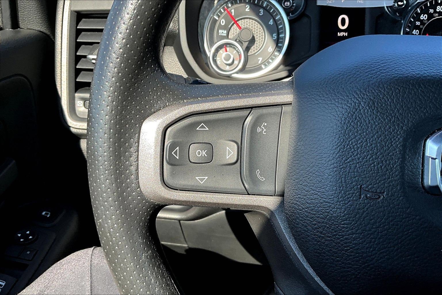 Used 2024 RAM 2500 Tradesman w/ Chrome Appearance Group image 11