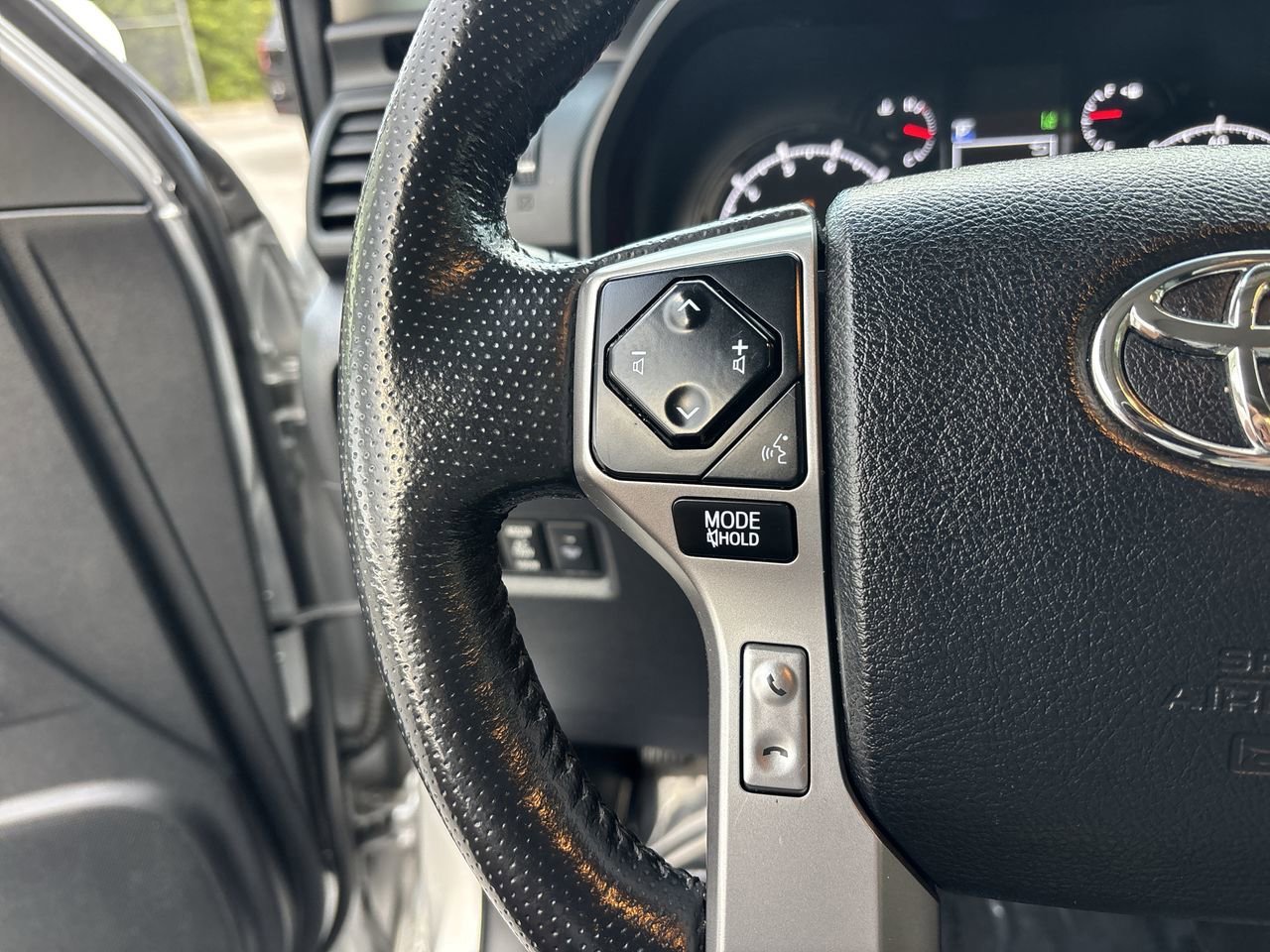 Used 2023 Toyota 4Runner SR5 Premium image 29