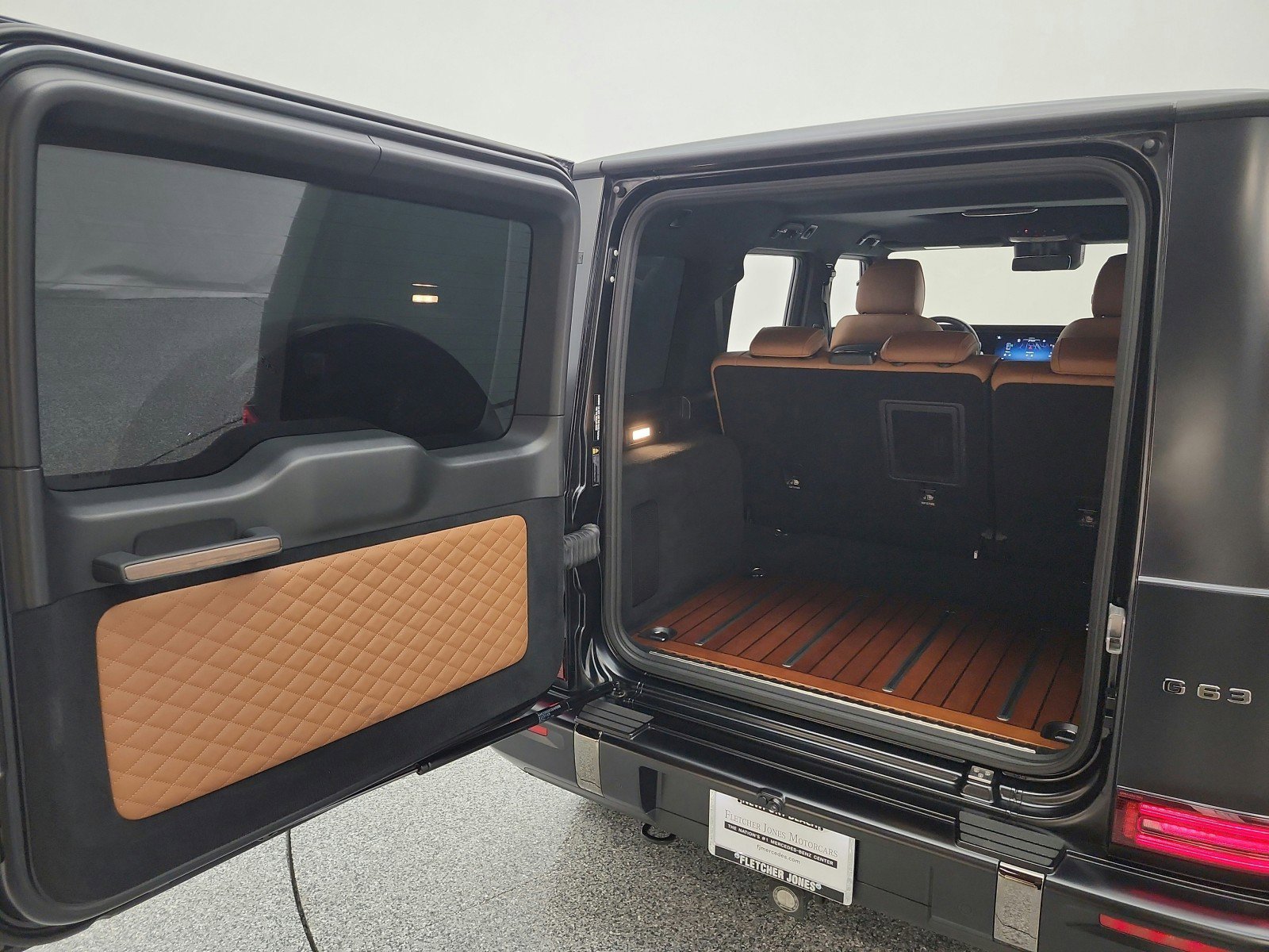 Certified 2025 Mercedes-Benz G 63 AMG 4MATIC image 21