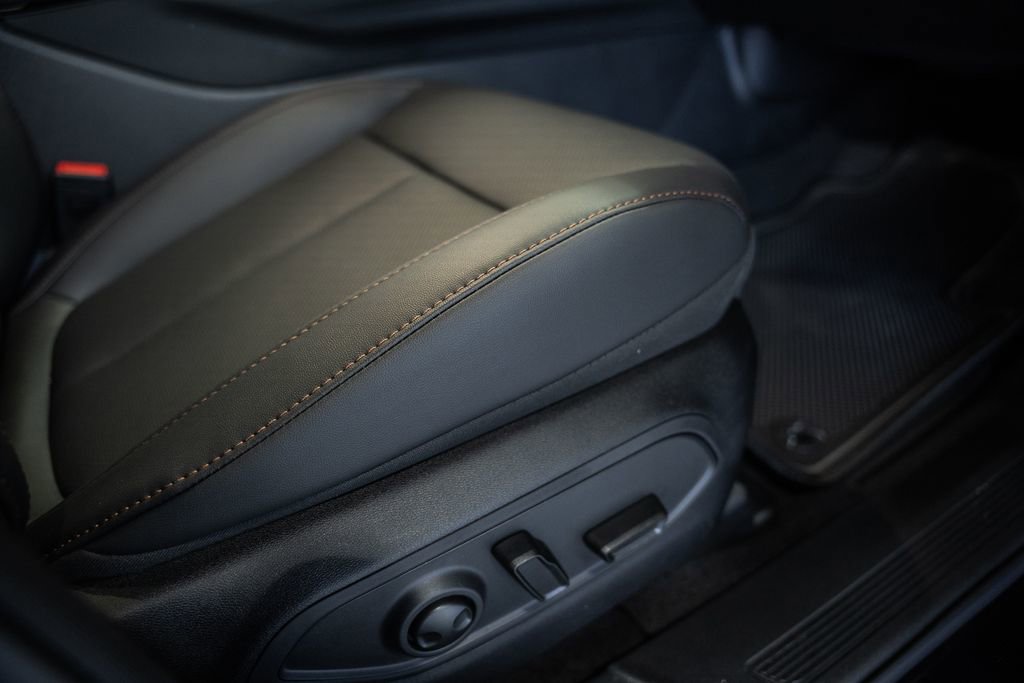 New 2026 Jeep Cherokee Limited image 32