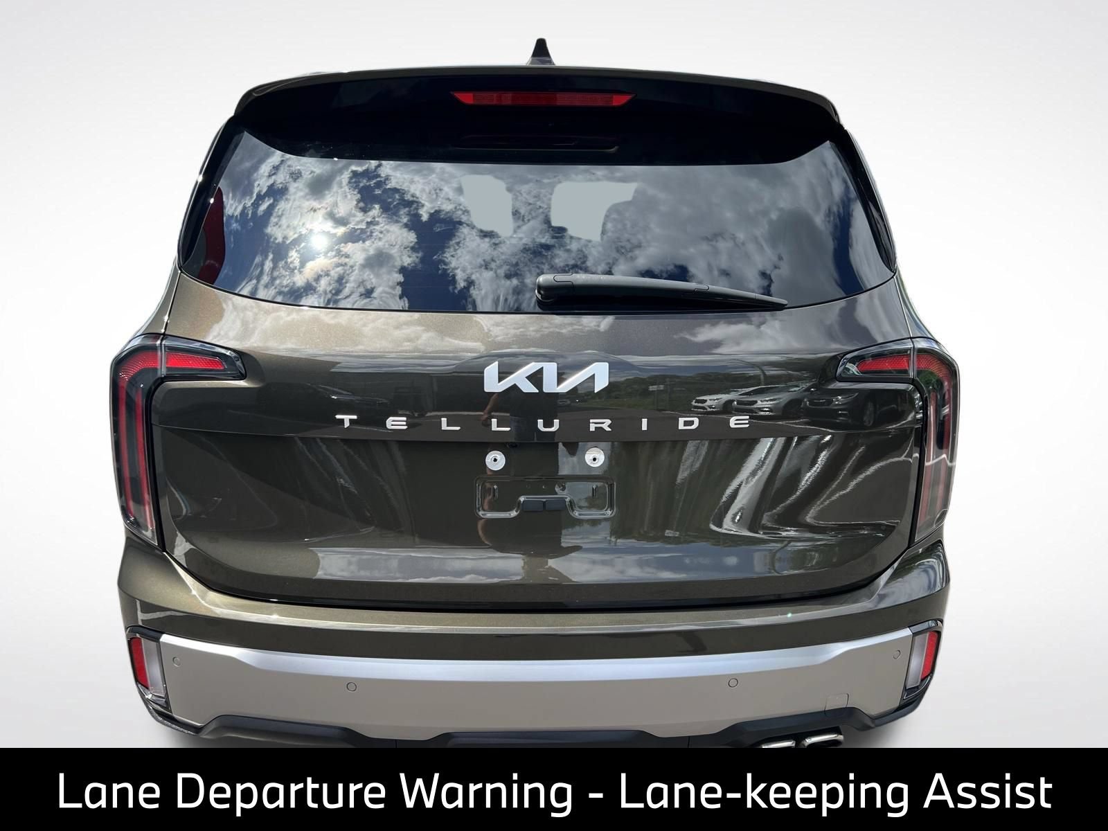 Used 2025 Kia Telluride EX w/ EX Captain's Chair Package FWD image 10