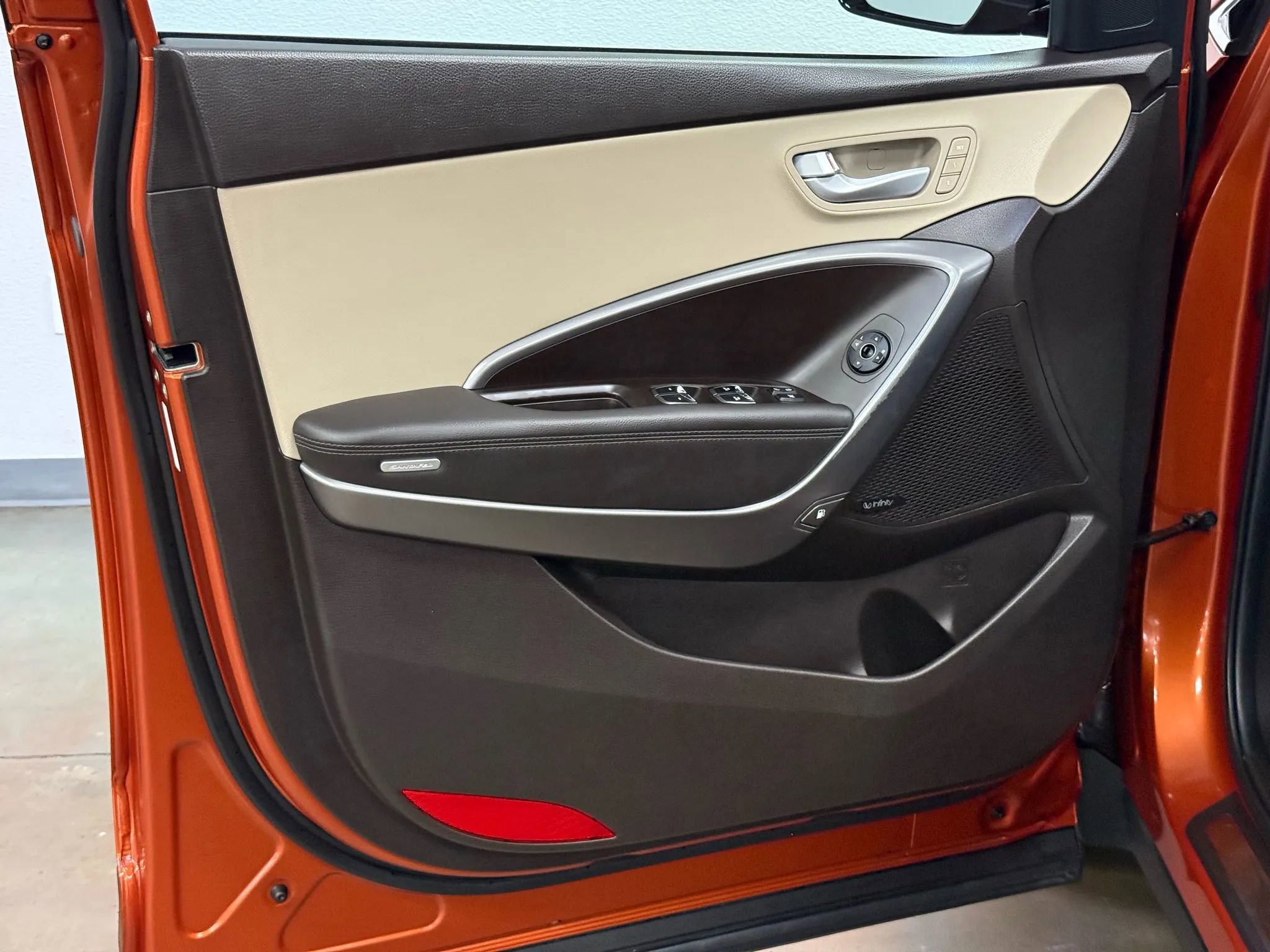 Used 2018 Hyundai Santa Fe Sport w/ Cargo Package FWD image 13