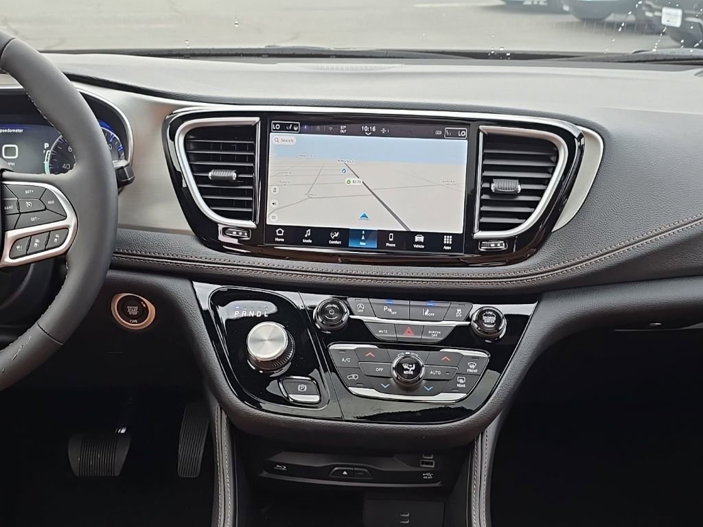New 2026 Chrysler Pacifica Pinnacle FWD image 16
