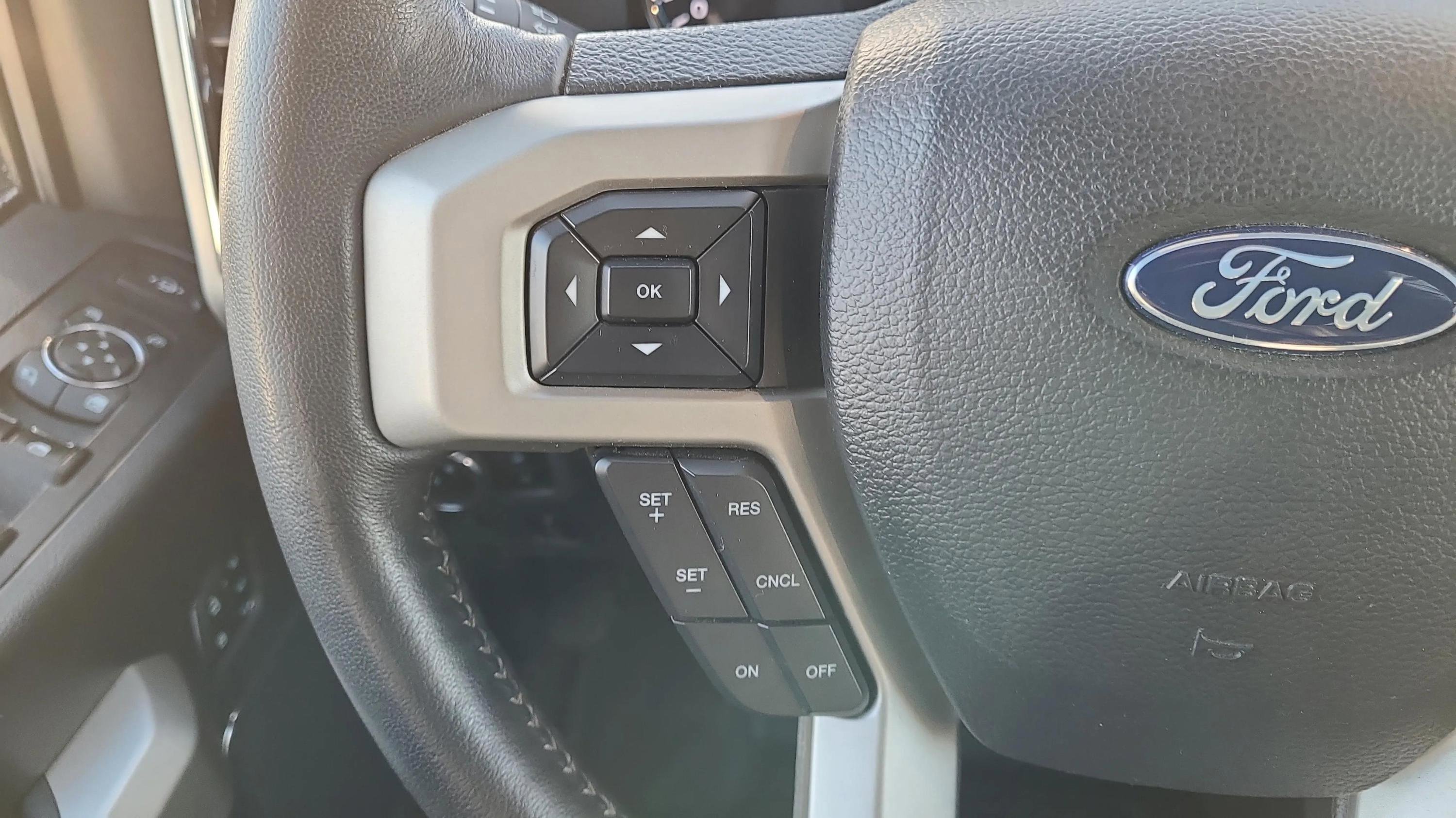 Used 2022 Ford F350 Lariat w/ Lariat Ultimate Package image 13