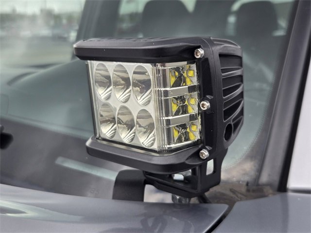 Used 2017 Toyota Tacoma TRD Sport image 18