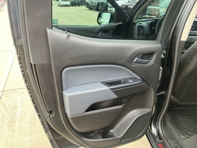 Used 2021 Chevrolet Colorado Z71 AWD/4WD image 22
